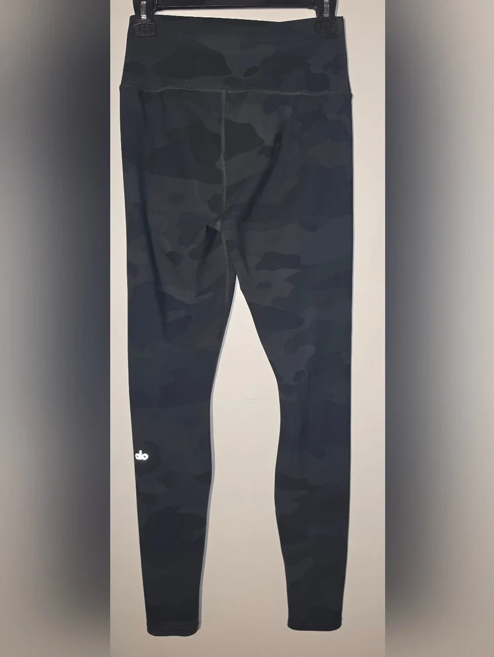 ALO Yoga Gray Camouflage Leggings - Gray